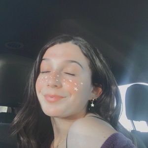 Meet your Posher, Marissa